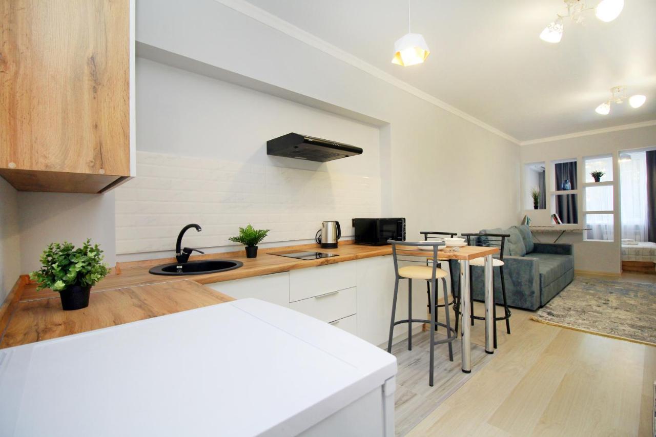 New And Cozy In The Area! 5 Apartment Almaty